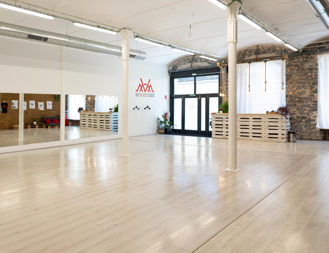 Estudi de Pilates Màquines i Mat a Vic